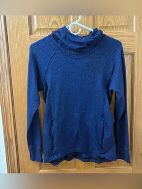 Lululemon Ready to Rulu Hoodie in Blue and Black Size Women’s 6 / Small